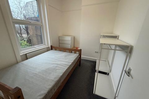 1 bedroom flat to rent, Queens Park Road, Brighton BN2 0GG