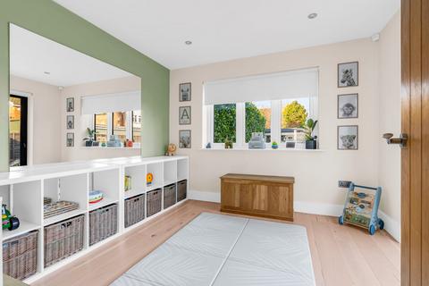 3 bedroom detached bungalow for sale, Derby Road, Hoddesdon, EN11