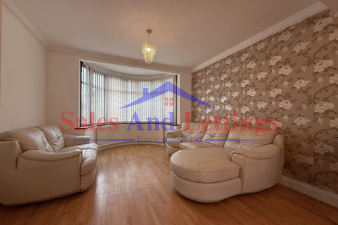 4 bedroom semi-detached house to rent, Burnside Crescent, Wembley HA0