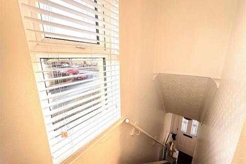 3 bedroom mews for sale, Hope Carr Road, Leigh