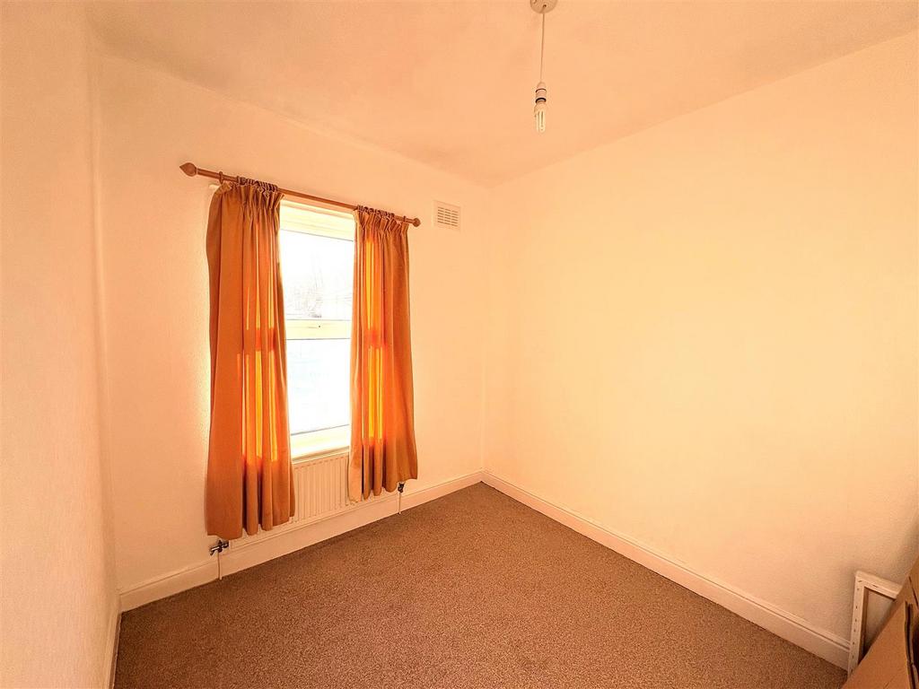 Bedroom 3.jpg