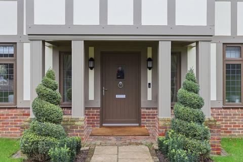 5 bedroom detached house for sale, Hereward Mount, Stock, CM4
