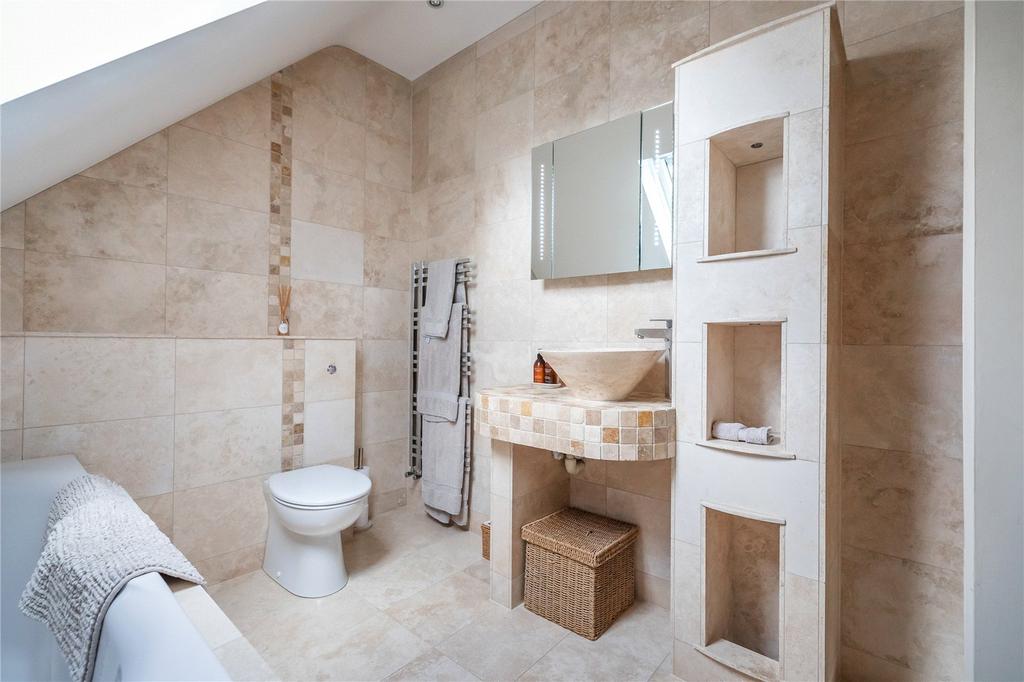 En Suite Bathroom