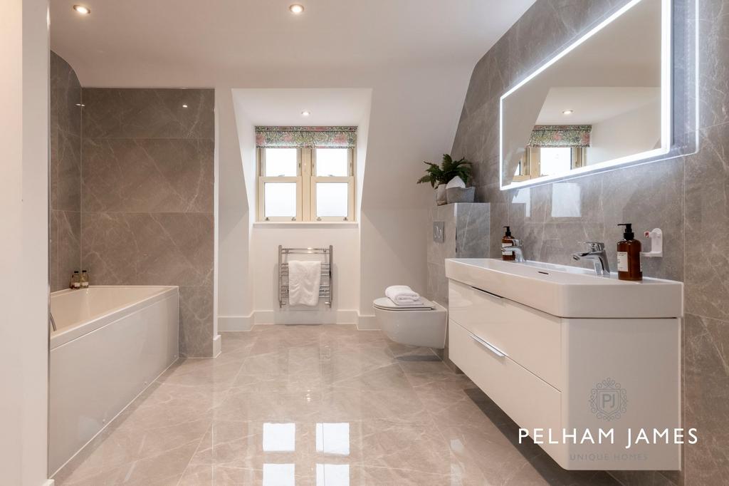 En Suite, North Lodge Road, Old Dalby