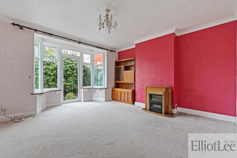 3 bedroom end of terrace house to rent, Watford Road, Harrow HA1