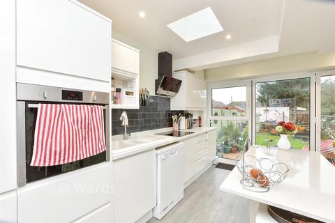 2 bedroom terraced house for sale, St. James Terrace, Birchington CT7