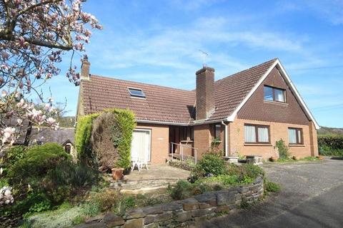 undefined, Unfurnished 4-Bed House in stunning location