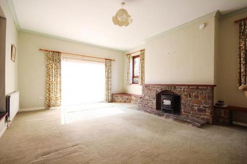 undefined, Unfurnished 4-Bed House in stunning location