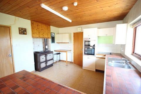 undefined, Unfurnished 4-Bed House in stunning location