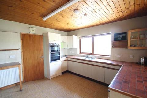 undefined, Unfurnished 4-Bed House in stunning location