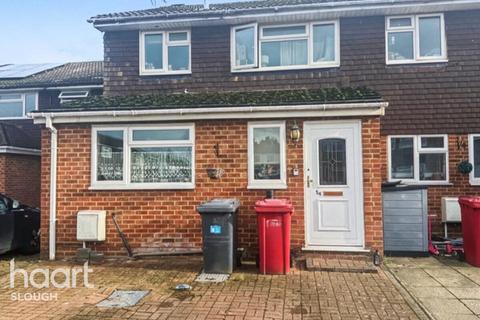 3 bedroom terraced house for sale, Boarlands Close, Slough