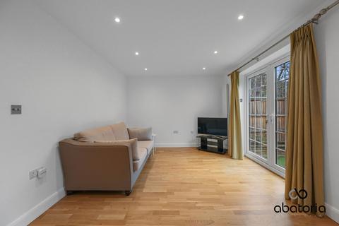 undefined, Rum Close, Wapping, E1W