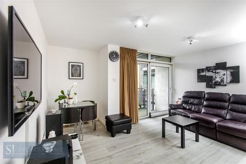 1 bedroom apartment to rent, Lowestoft Mews, E16