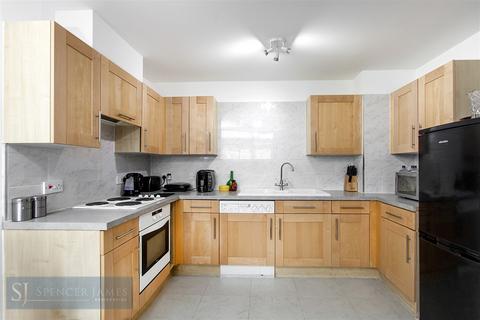 1 bedroom apartment to rent, Lowestoft Mews, E16
