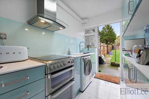 undefined, Drew Gardens, Greenford UB6
