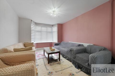 undefined, Drew Gardens, Greenford UB6