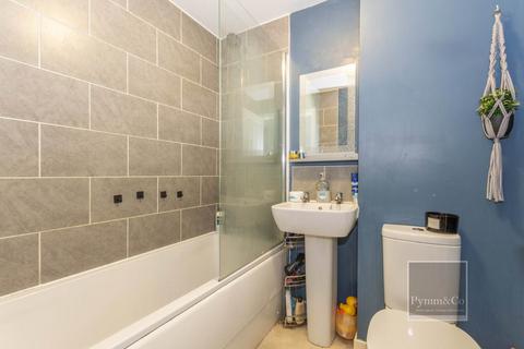 2 bedroom terraced house for sale, Weaver Crescent, Norwich NR9