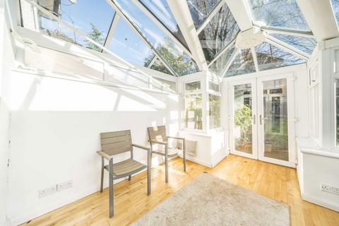 3 bedroom semi-detached house to rent, Newark Way, Hendon NW4