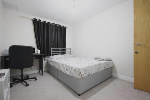 2 bedroom flat for sale, Clarkson Court, Hatfield