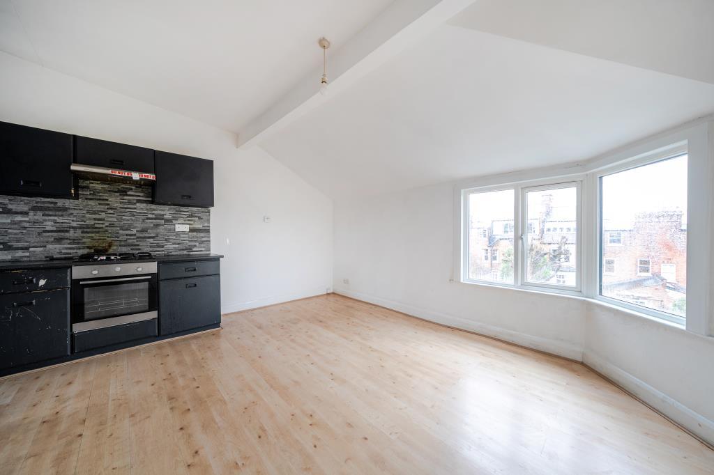 Kitchen / Reception