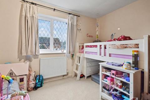 undefined, Broadlands Close, Bentley, Farnham, Hampshire, GU10