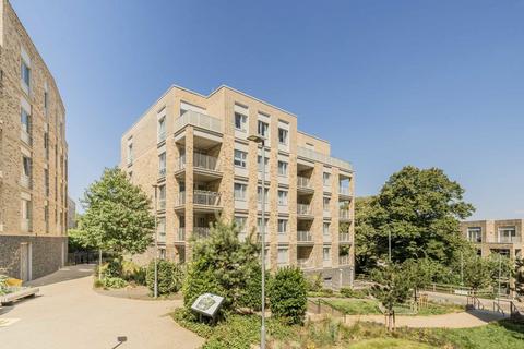 1 bedroom flat for sale, Medawar Drive, London NW7