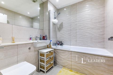 undefined, North Street, Leatherhead, Surrey, KT22