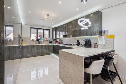 undefined, Central Avenue, Pinner HA5