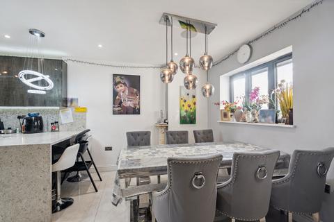 undefined, Central Avenue, Pinner HA5