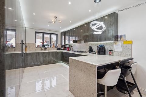 3 bedroom detached house for sale, Central Avenue, Pinner HA5