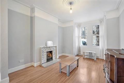 2 bedroom semi-detached house to rent, Wrexham Road, London