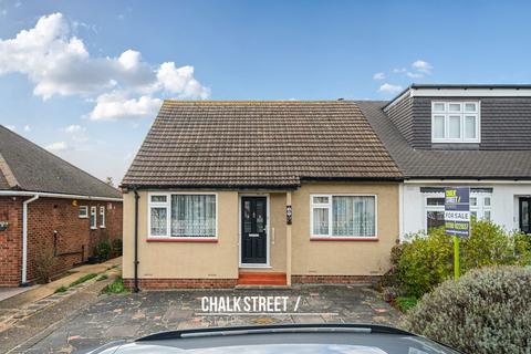 3 bedroom semi-detached bungalow for sale, Hunter Drive, Hornchurch, RM12
