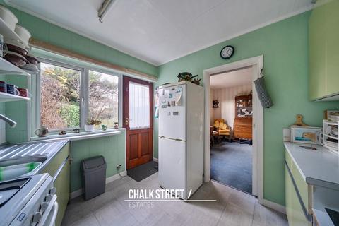 3 bedroom semi-detached bungalow for sale, Hunter Drive, Hornchurch, RM12