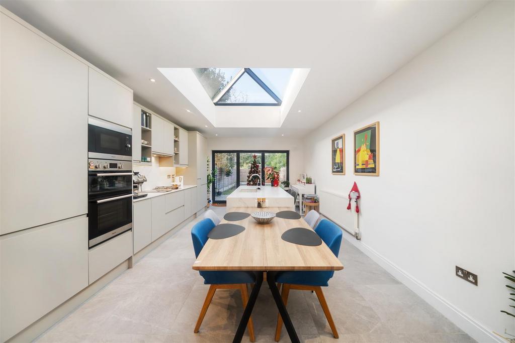 Open Plan Kitchen/Dining/Family Room