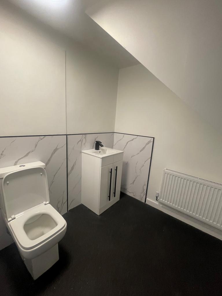 Flat 1 orm 9