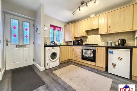 3 bedroom townhouse for sale, Swan Court, Askern, Doncaster