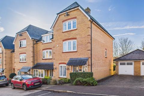4 bedroom townhouse for sale, Brockswood Drive, Hemel Hempstead, HP2