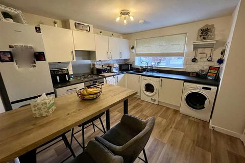 4 bedroom semi-detached house for sale, Haydock Drive, Darlington