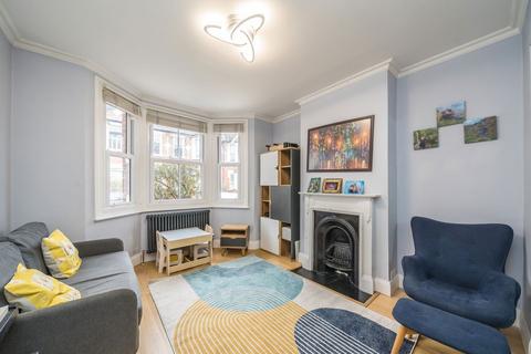 undefined, Third Cross Road, Twickenham TW2