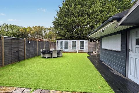 undefined, Sherwin Crescent, Farnborough
