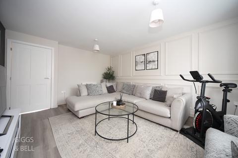 undefined, Preacher Close, Luton, Bedfordshire, LU2