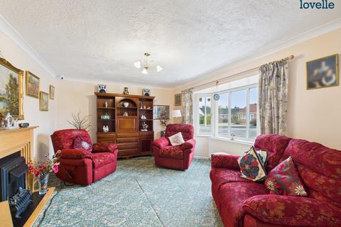 2 bedroom detached bungalow for sale, Orchard Way, Market Rasen, LN8
