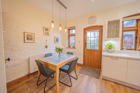 undefined, Warwick Road, Knowle, B93