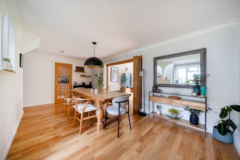 undefined, Batchelors, Pembury, TN2