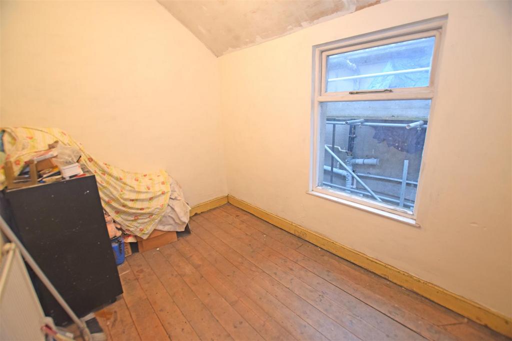 Bedroom3.jpg