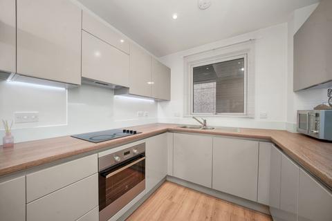1 bedroom flat for sale, Mast Street, Barking IG11