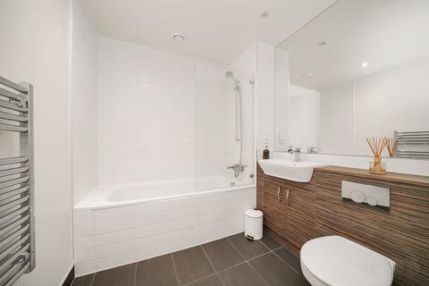 1 bedroom flat for sale, Mast Street, Barking IG11
