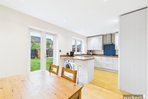 3 bedroom semi-detached house for sale, Clonmel Close, Reading RG4