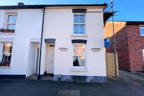 2 bedroom semi-detached house to rent, Addlestone, Surrey, KT15