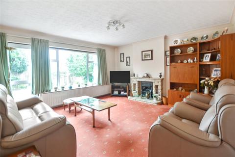 3 bedroom bungalow for sale, Summerhouse Drive, Dartford, Kent, DA2